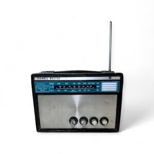 Channel Master 6252A Vintage AM/FM Police Band Radio - FOR PARTS / NOT WORKING